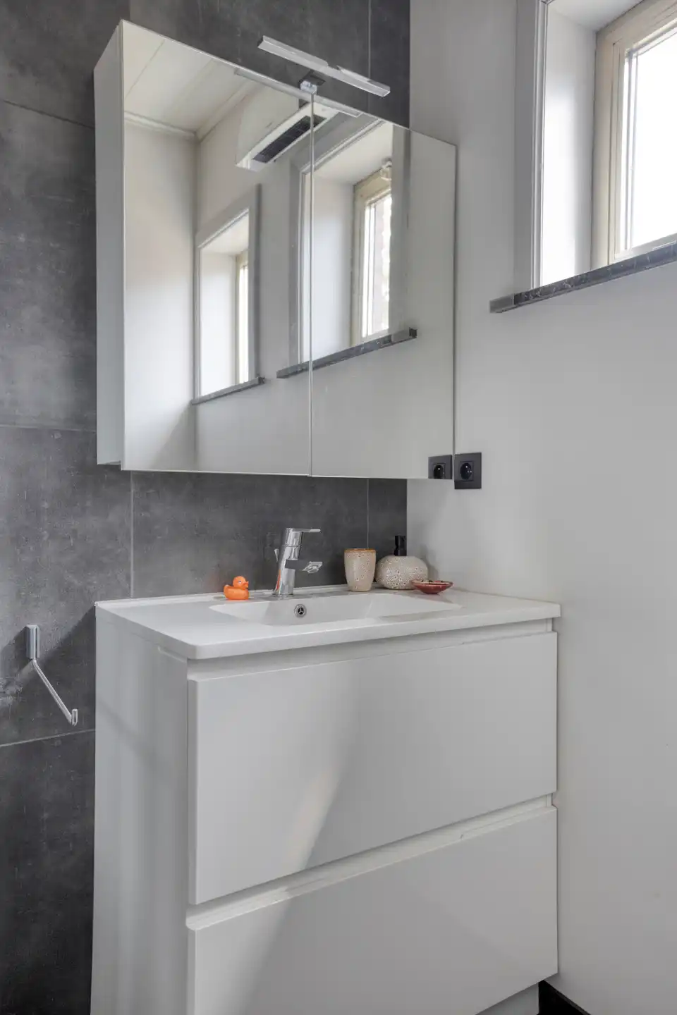 Lichtrijke vrijstaande woning op ruim perceel foto 11