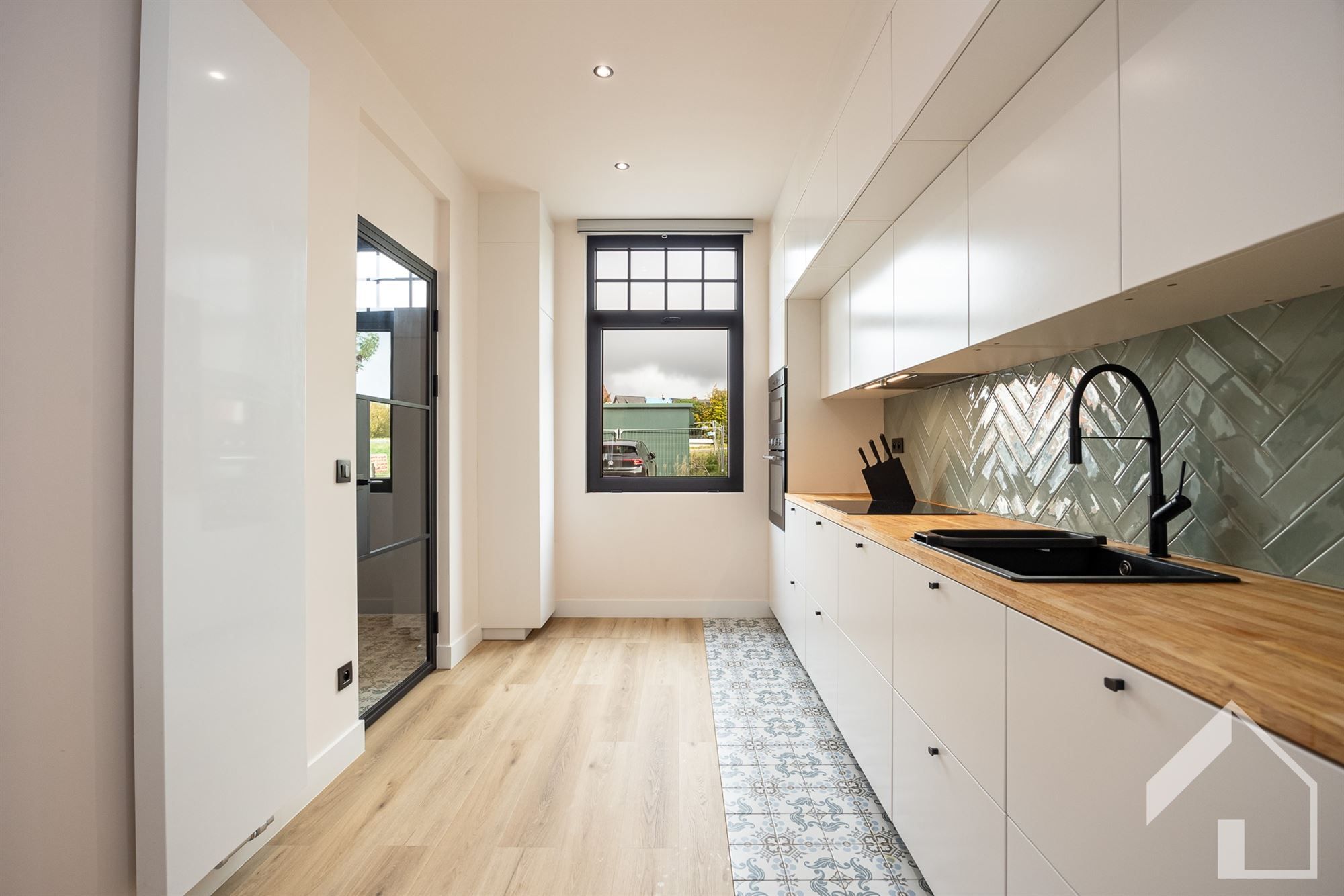 Prachtig gerenoveerde rijwoning! foto 5