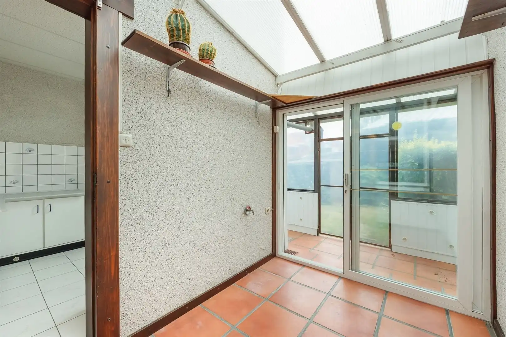 Royale 3-slaapkamerwoning met garage, werkplaats en tuin foto 5