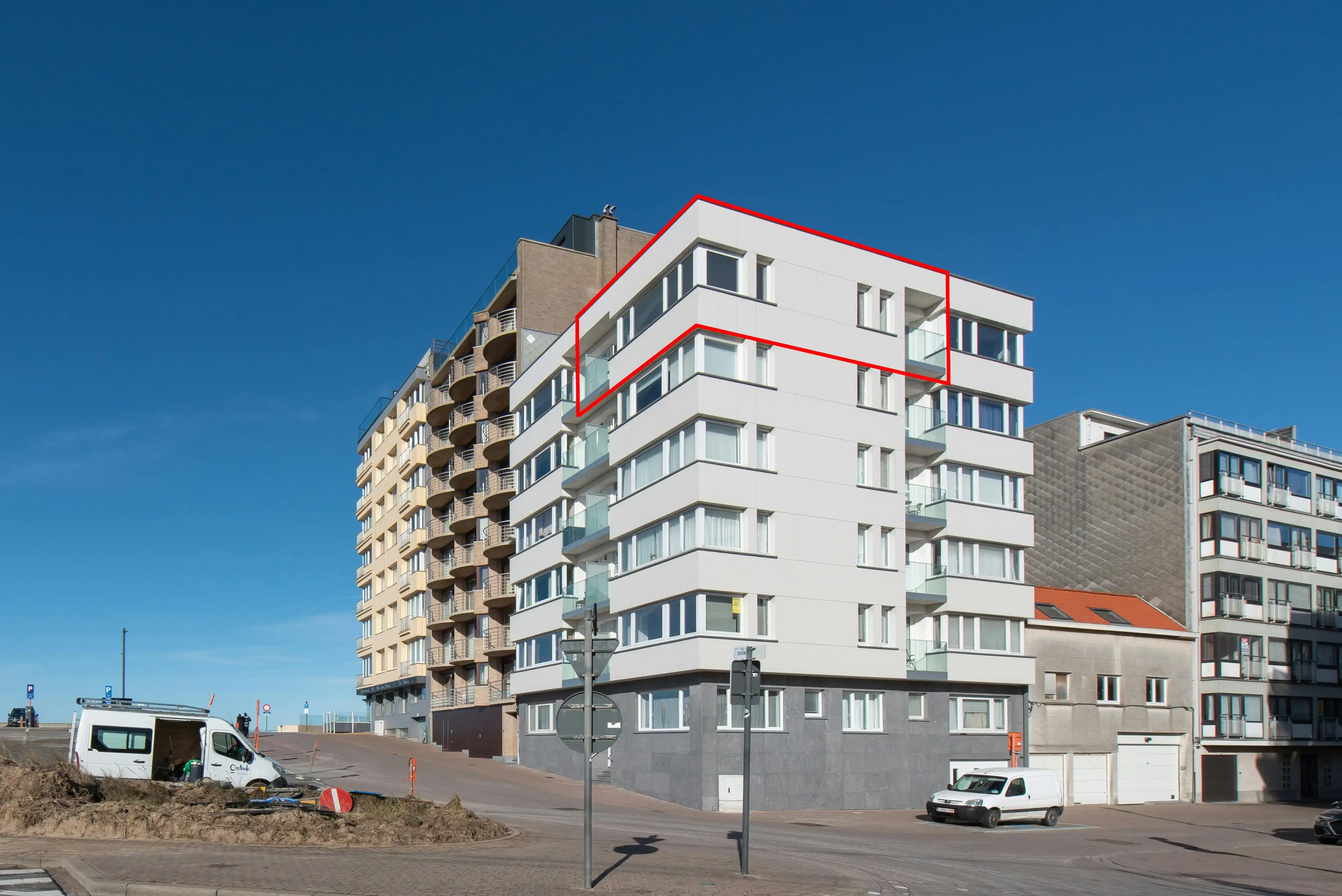 Gerenoveerd hoekappartement met prachtig open zicht foto 7