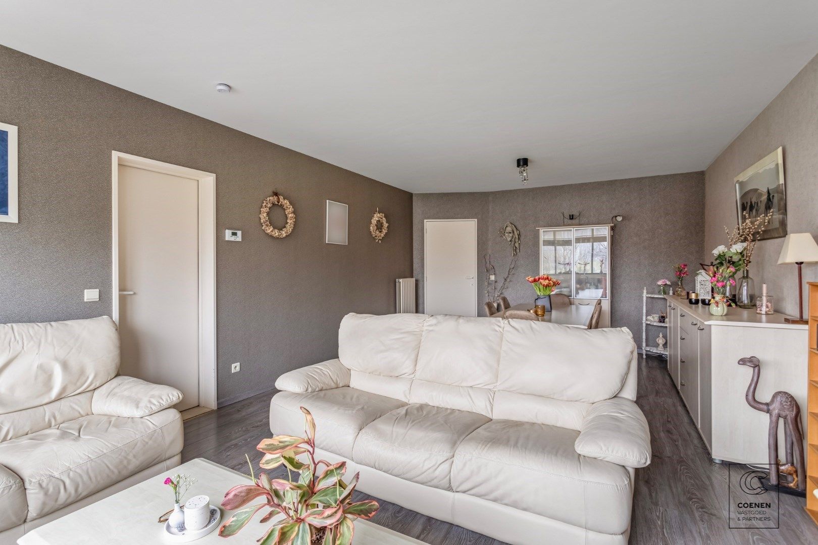 Instapklaar appartement van 82m², 2 slaapkamers én terras te Ekeren!  foto 5