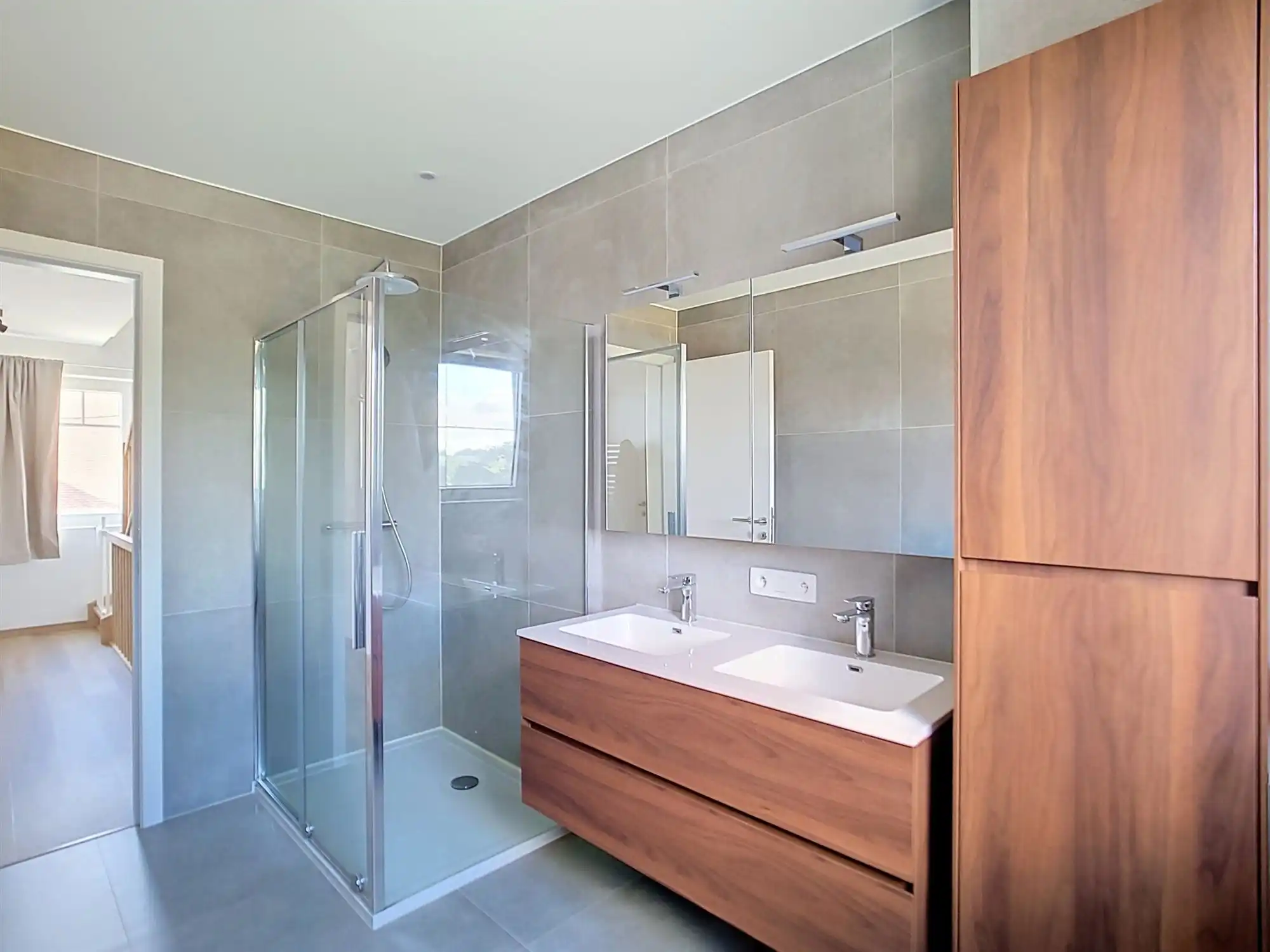 Ruime energiezuinige woning met 4 slaapkamers foto 6