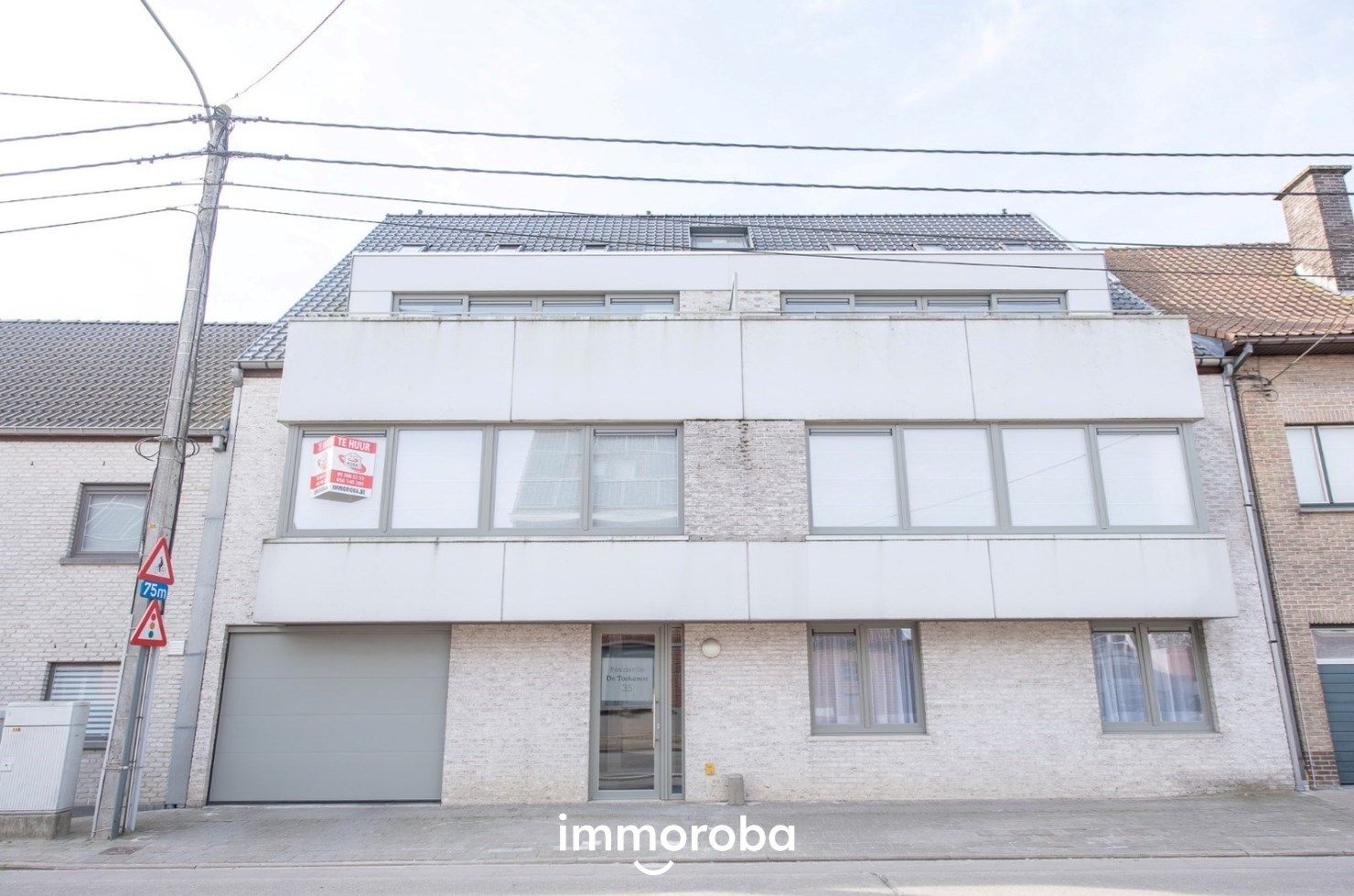 Modern appartement met garage te Waregem foto {{pictureIndex}}