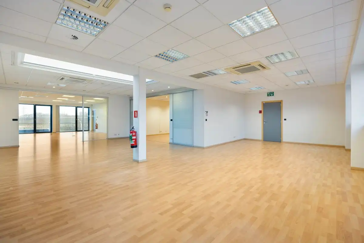 Kantoren te huur in het industriepark te Haasrode/Heverlee met parking - opp. 626 m² (totaal)  foto 25