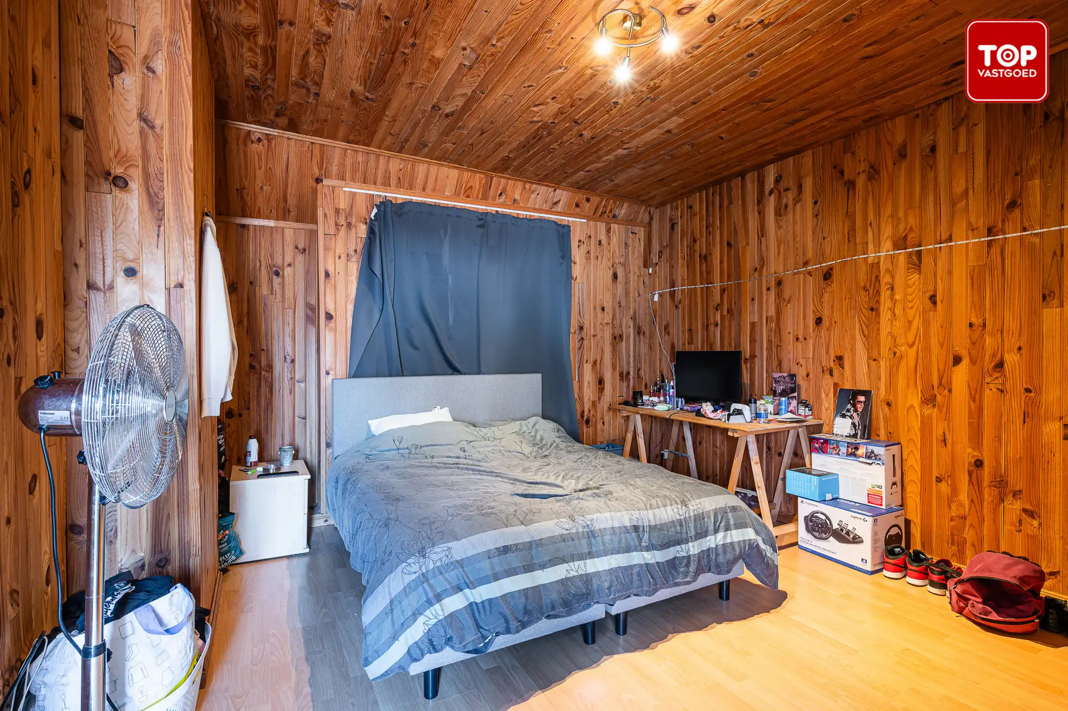 koppelwoning te koop in hartje Eeklo. foto 24