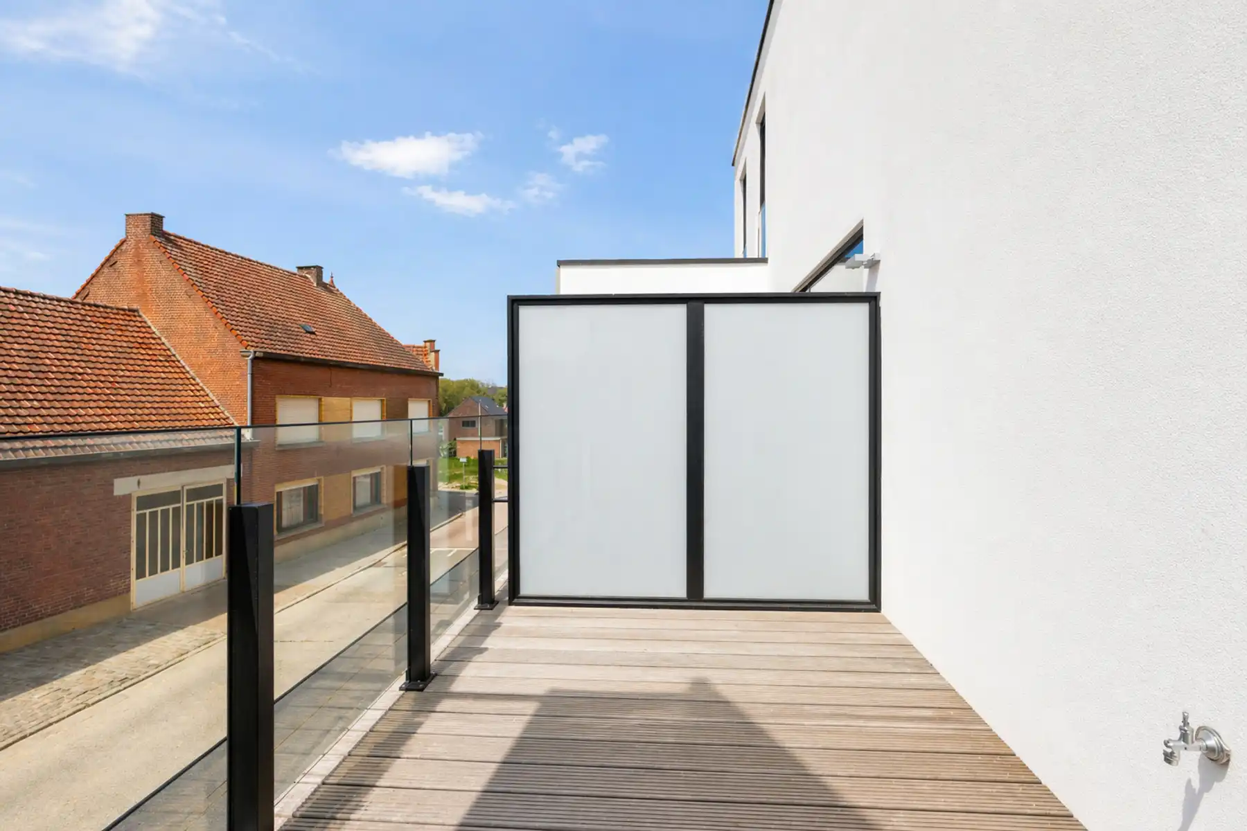 Instapklare app. met carport, berging en staanplaats inbegr. foto 12