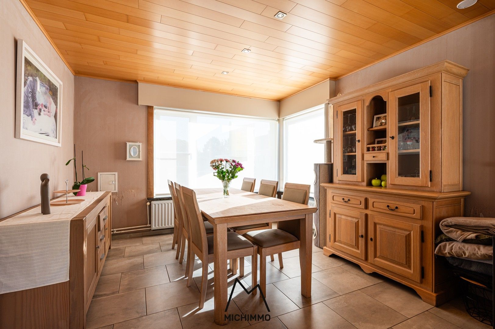 Open bebouwing met drie slaapkamers, grote tuin en EPC C (240 kWh) foto 14