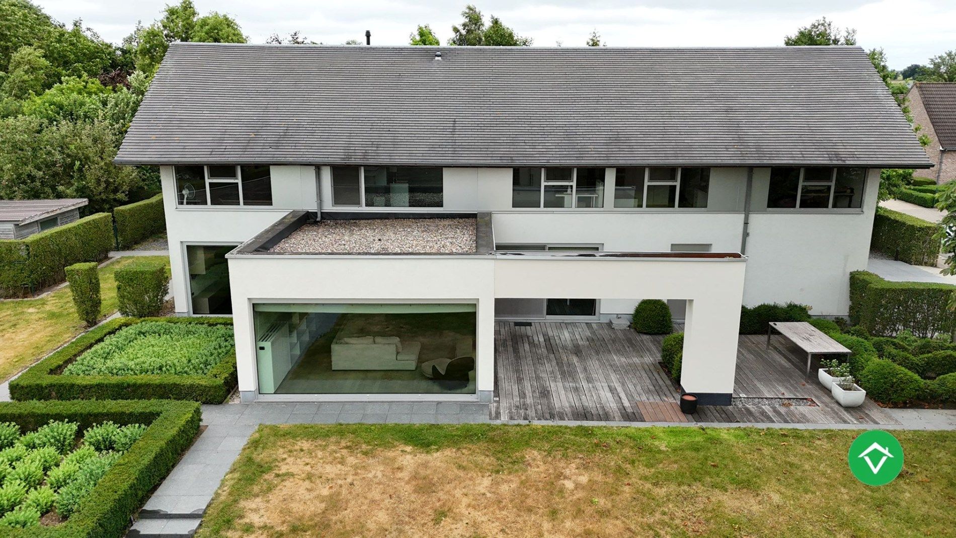 Ruime gezinswoning met vier slaapkamers en afzonderlijke bureauruimte te Koekelare foto 27