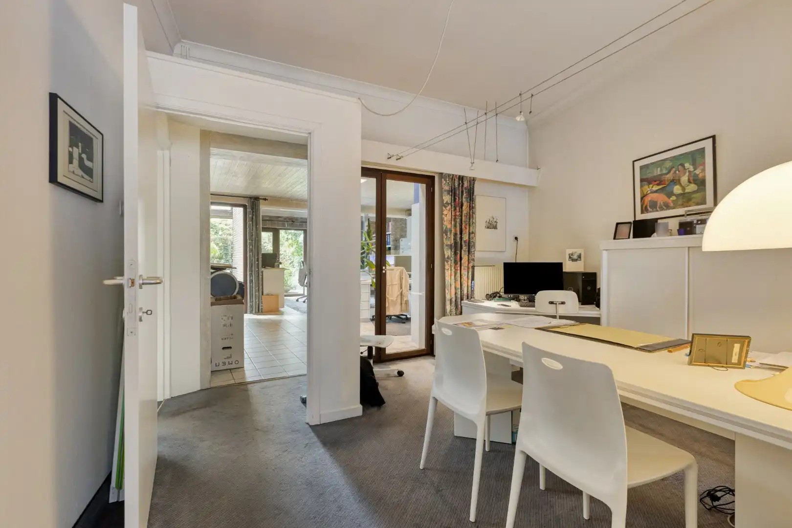 Ruim ingedeelde woning met oa 3 slpks op een gunstige locatie in het centrum foto 5