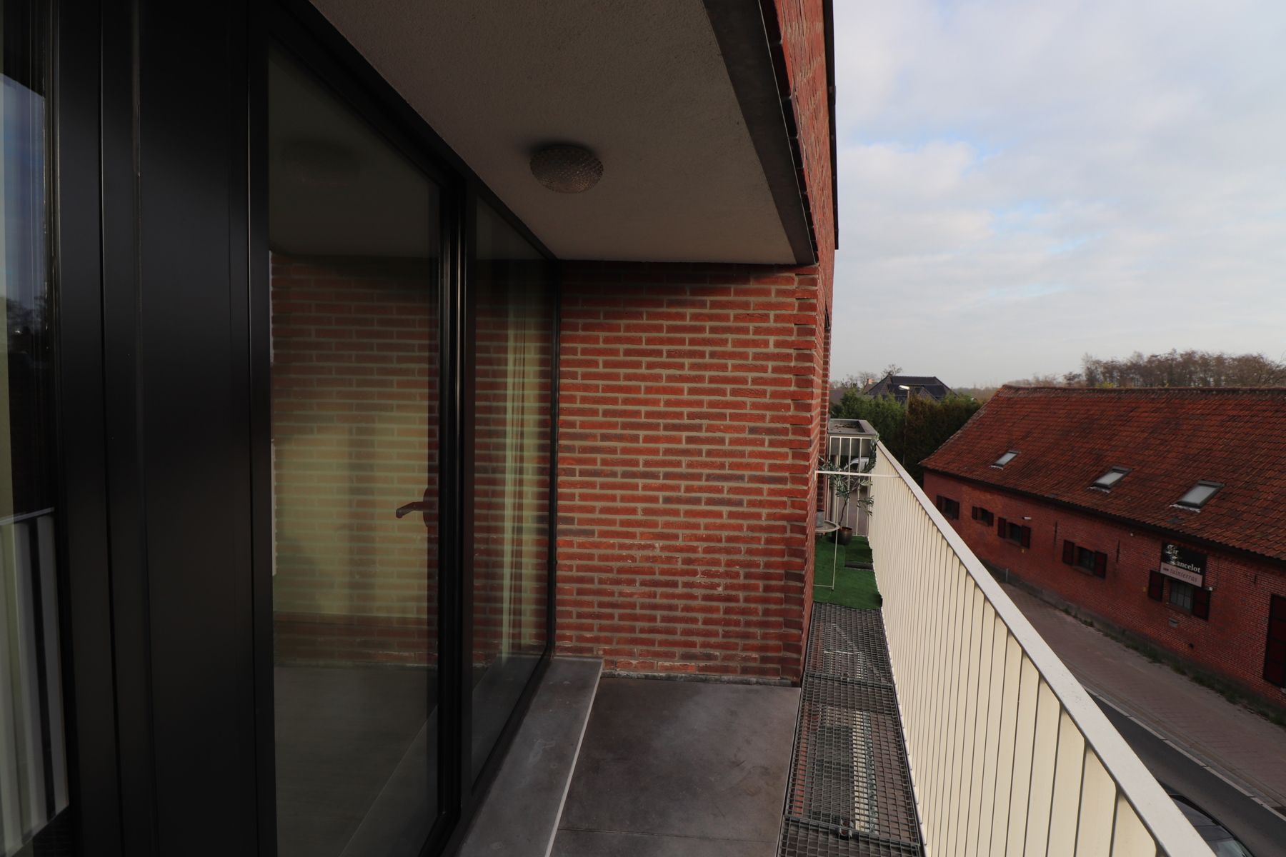 Een ruim 2-slaapkamerappartement met 2 terrassen, autostaanplaats met kelderberging. foto 20