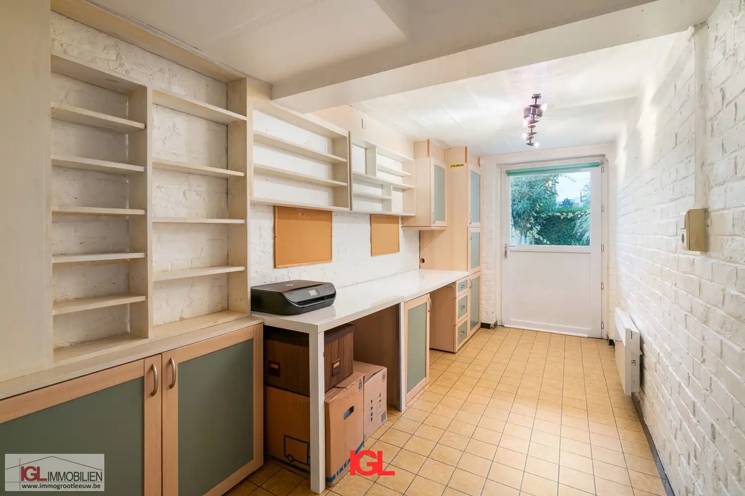 Instapklare gezinswoning met garage, tuin en terras in een rustige straat van Anderlecht foto 15