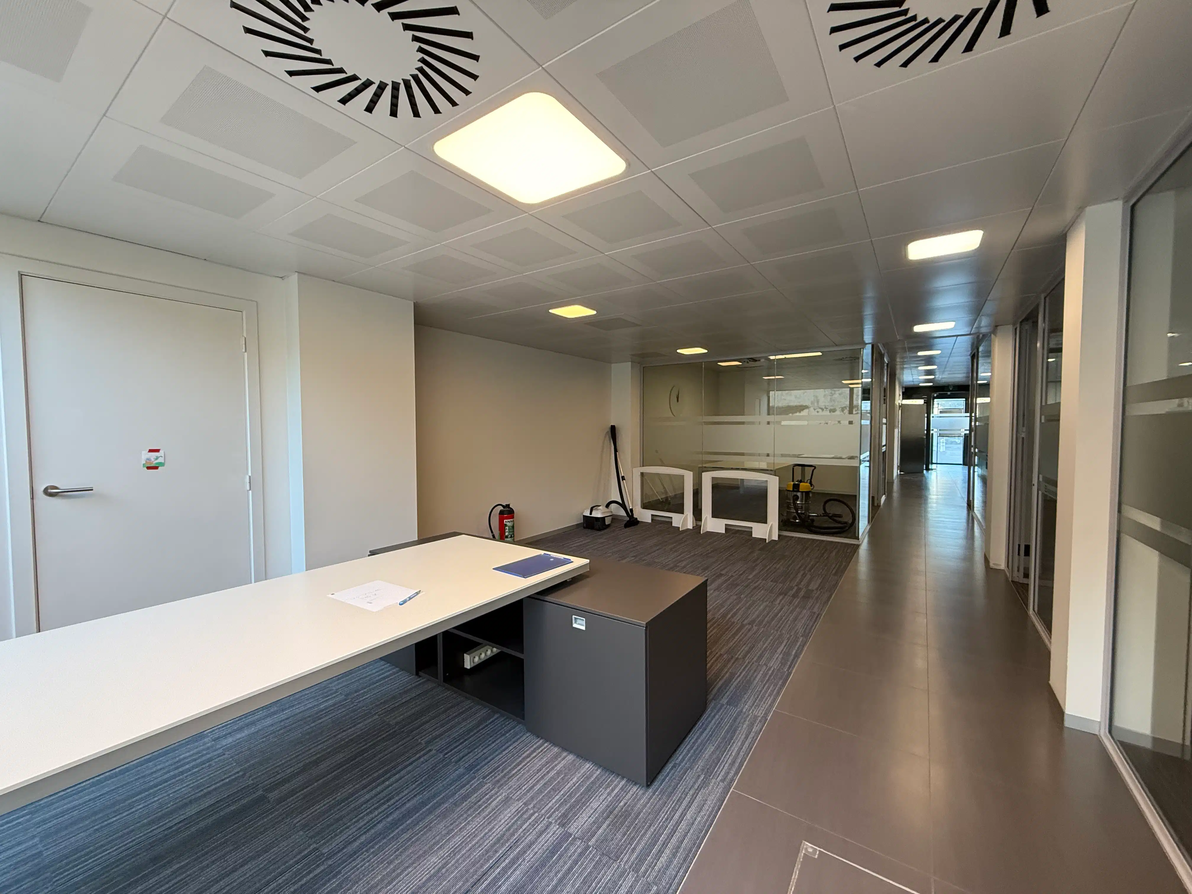 Handelsgelijkvloers 200 m² foto 6