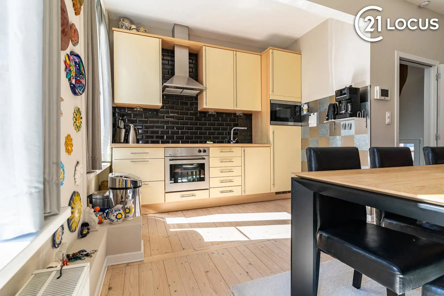 Karaktervolle herenwoning in geliefd Zurenborg foto 7