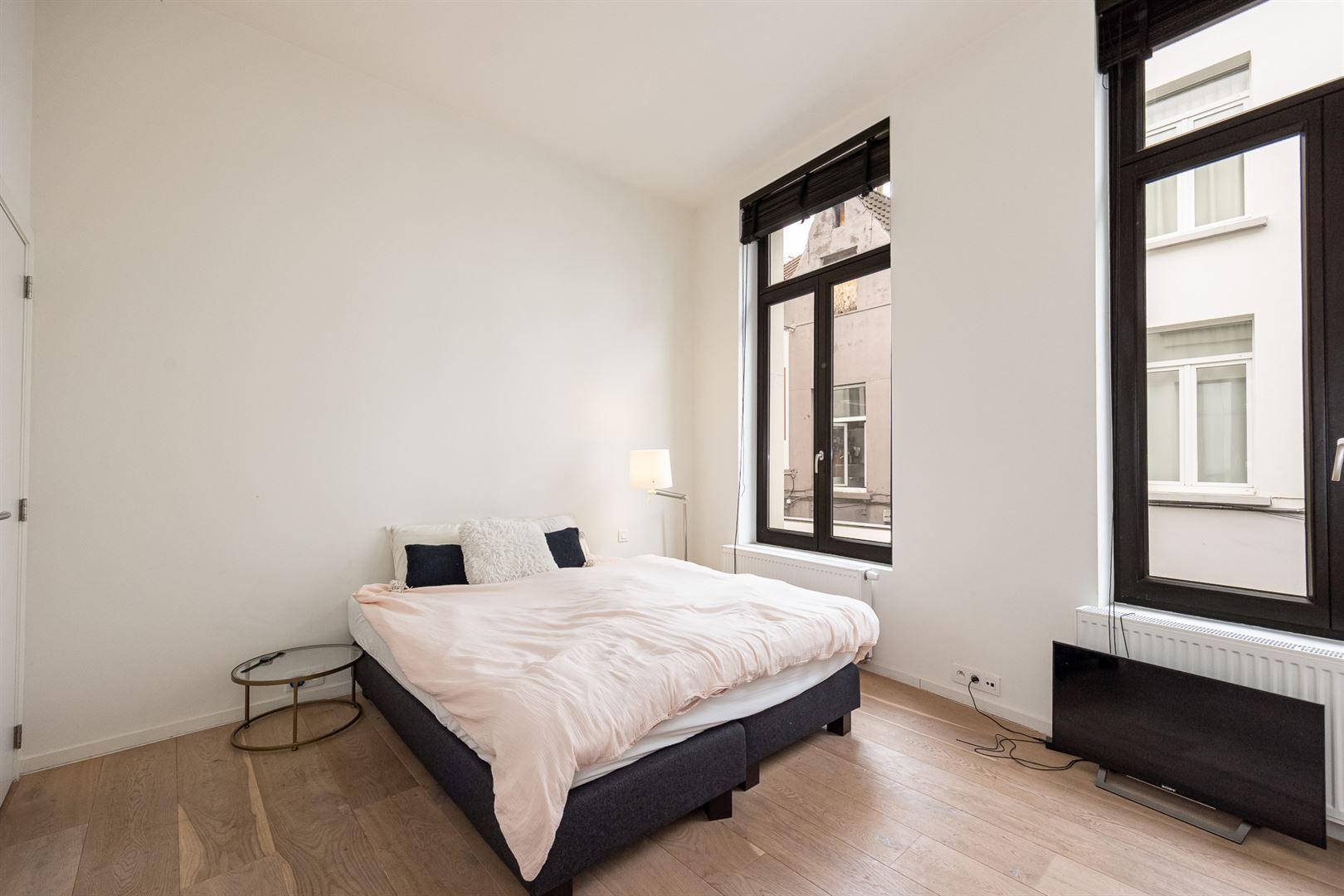 Gerenoveerd appartement met zalig terras en één slaapkamer foto 11
