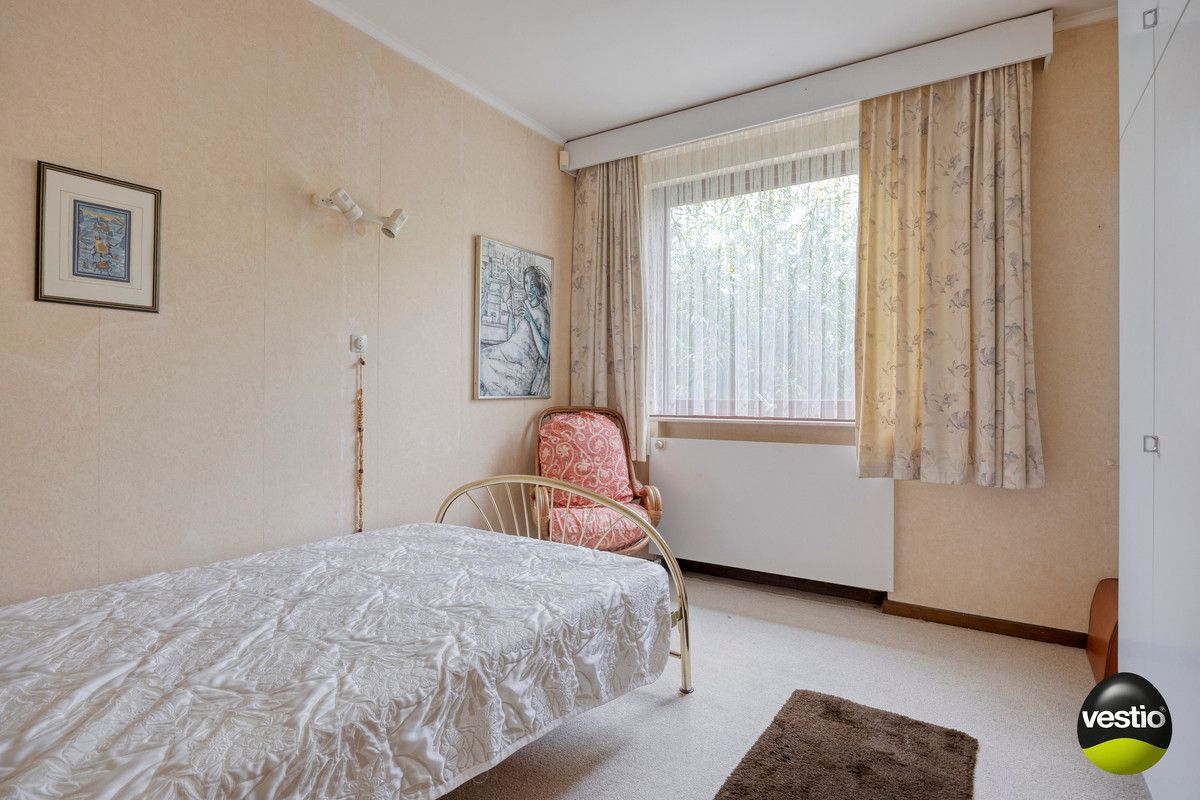 RUIME RESIDENTIEEL GELEGEN VILLA OP 46A89CA NABIJ CENTRUM BILZEN. foto 30