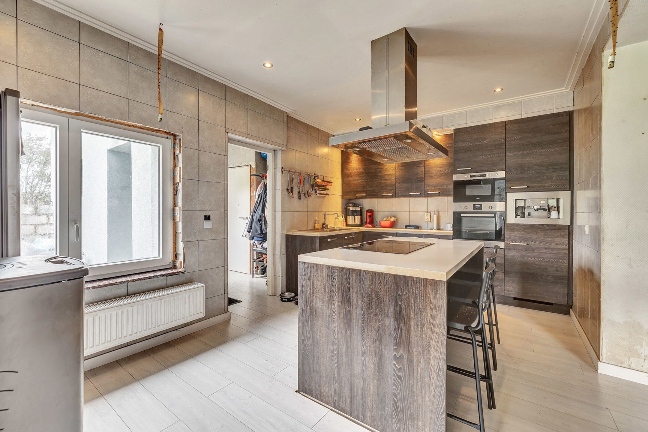 Uniek gelegen woning met ruime tuin foto 8