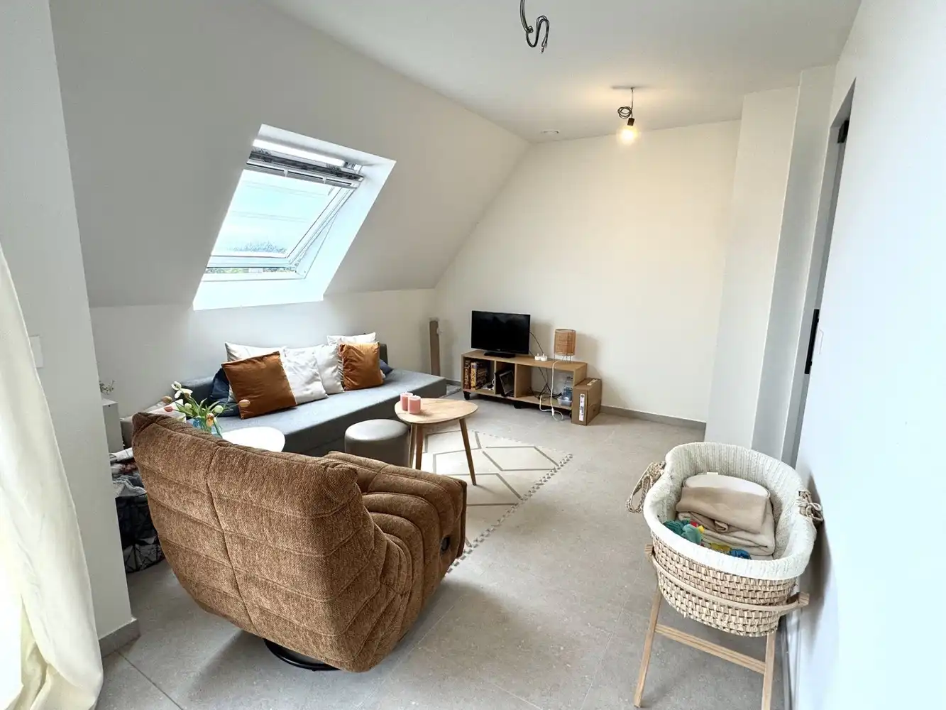 Appartement te huur foto {{pictureIndex}}
