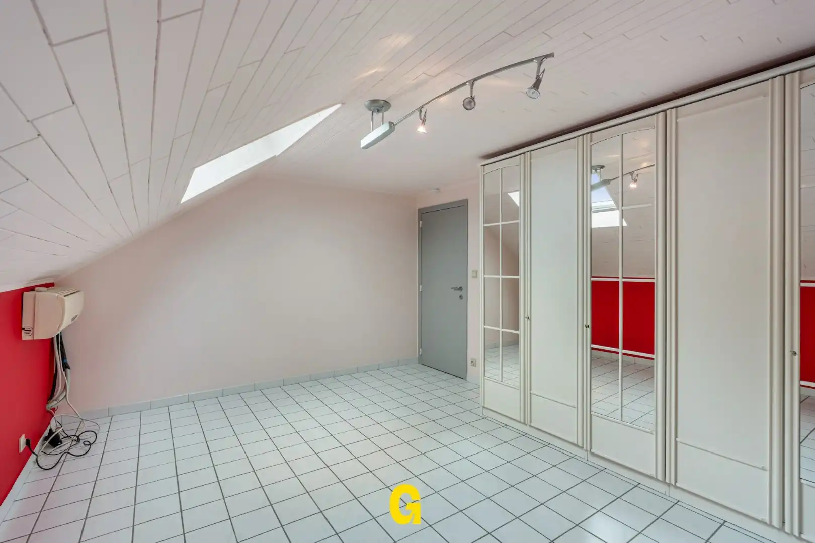 Knappe halfopen woning met een aantrekkelijke tijdloze architectuur, in perfecte staat, op 5a 67ca - label C foto 19