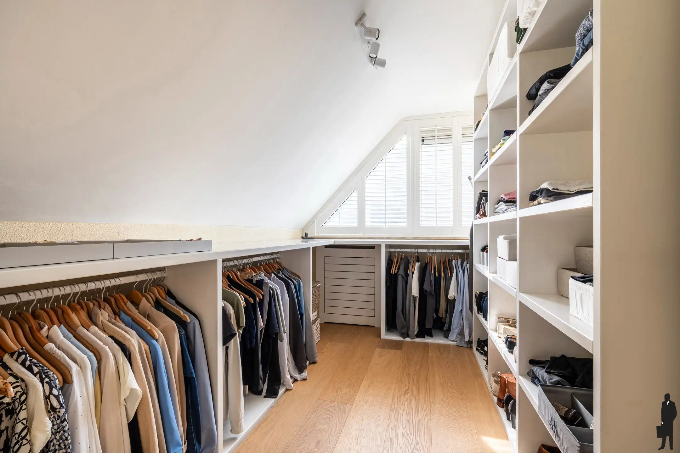 Ruim, lichtrijke penthouse met terras van ca. 55m² te Minderhout foto 17