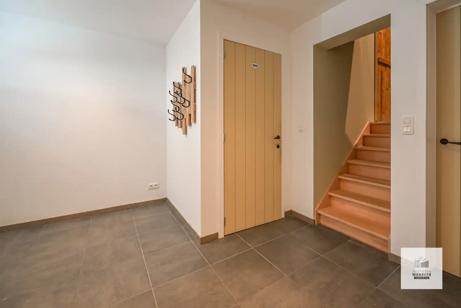 Instapklare woning met 3 slaapkamers en ruime berging/garage in centrum Wingene  foto 13