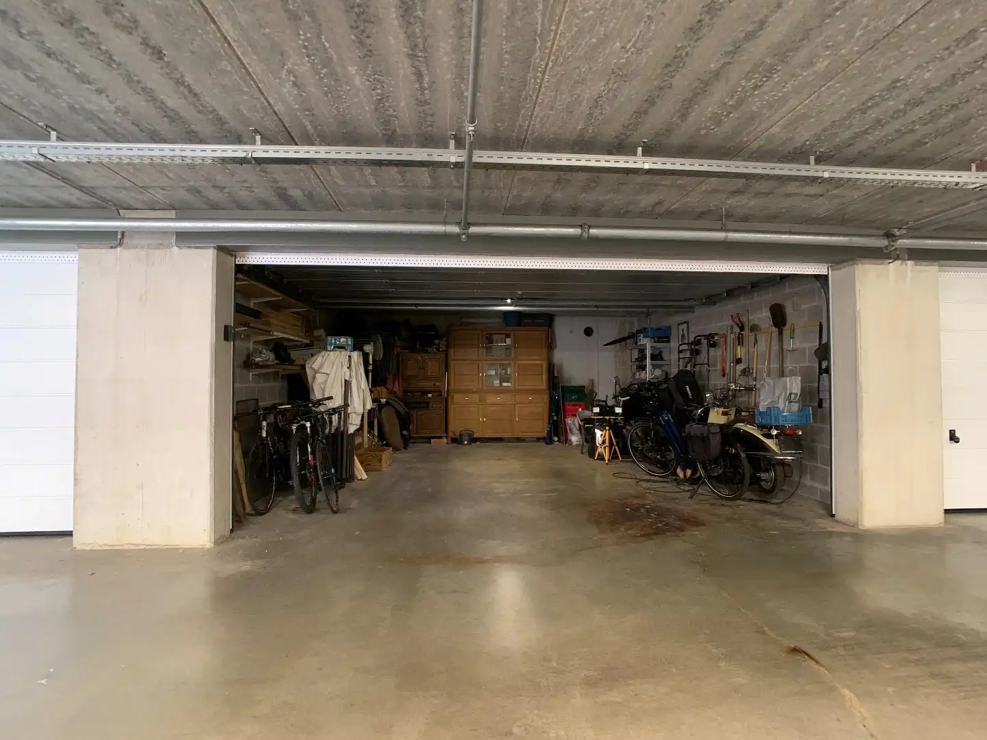 Recent gelijkvloers appartement met tuin, 2 slaapkamers en dressing foto 28
