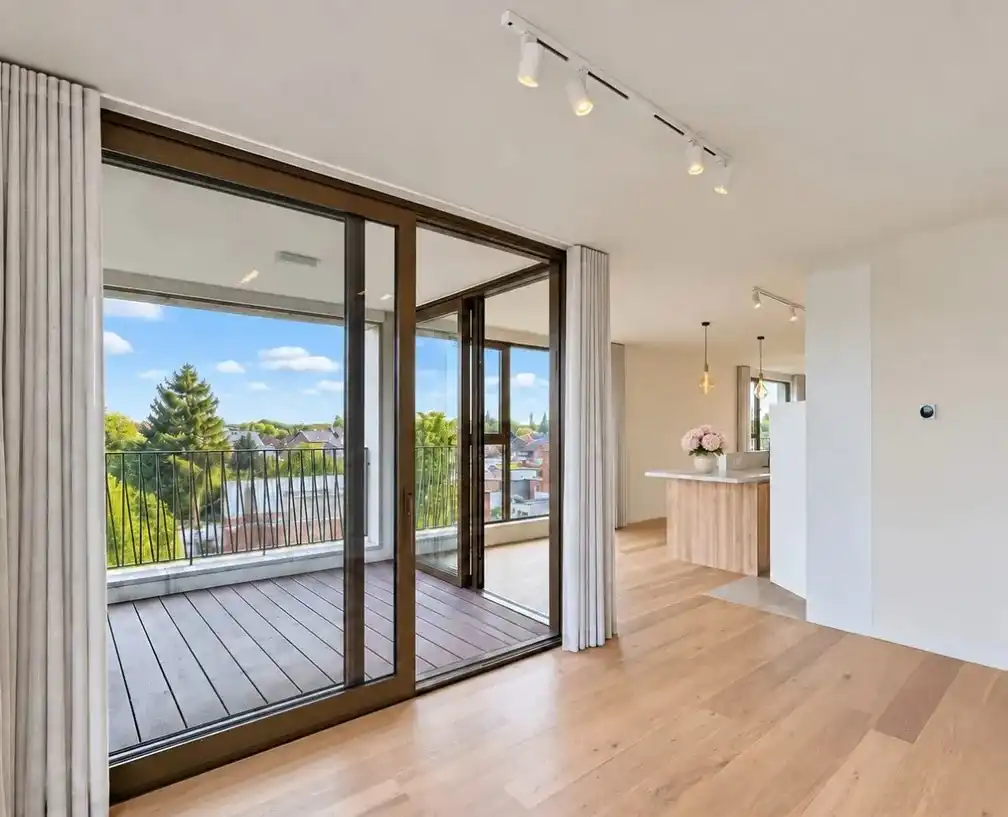 Ruime prachtige penthouse met vier slaapkamers en twee terrassen foto 5