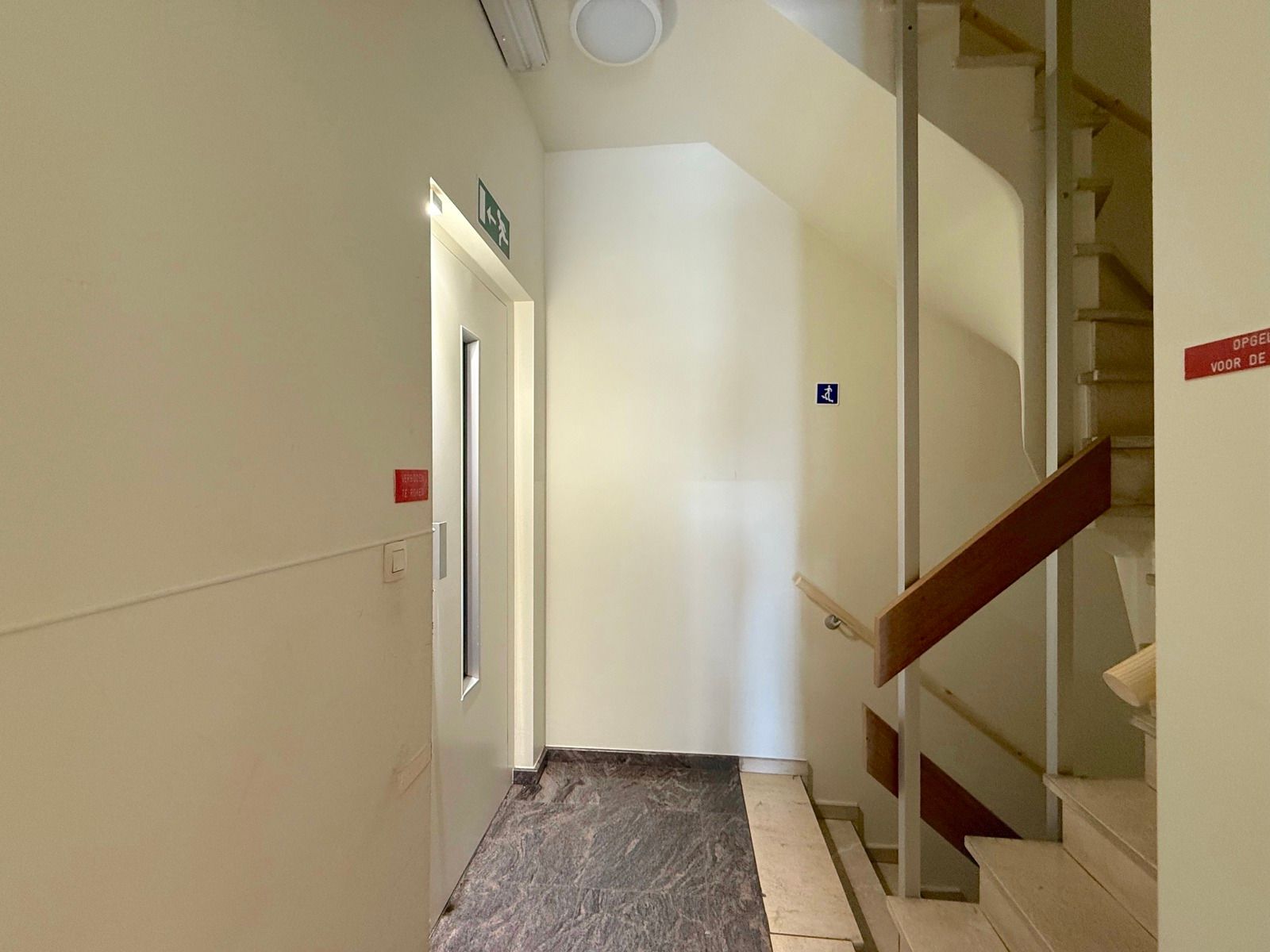 Leuk appartement met 1 slaapkamer en terras foto 13