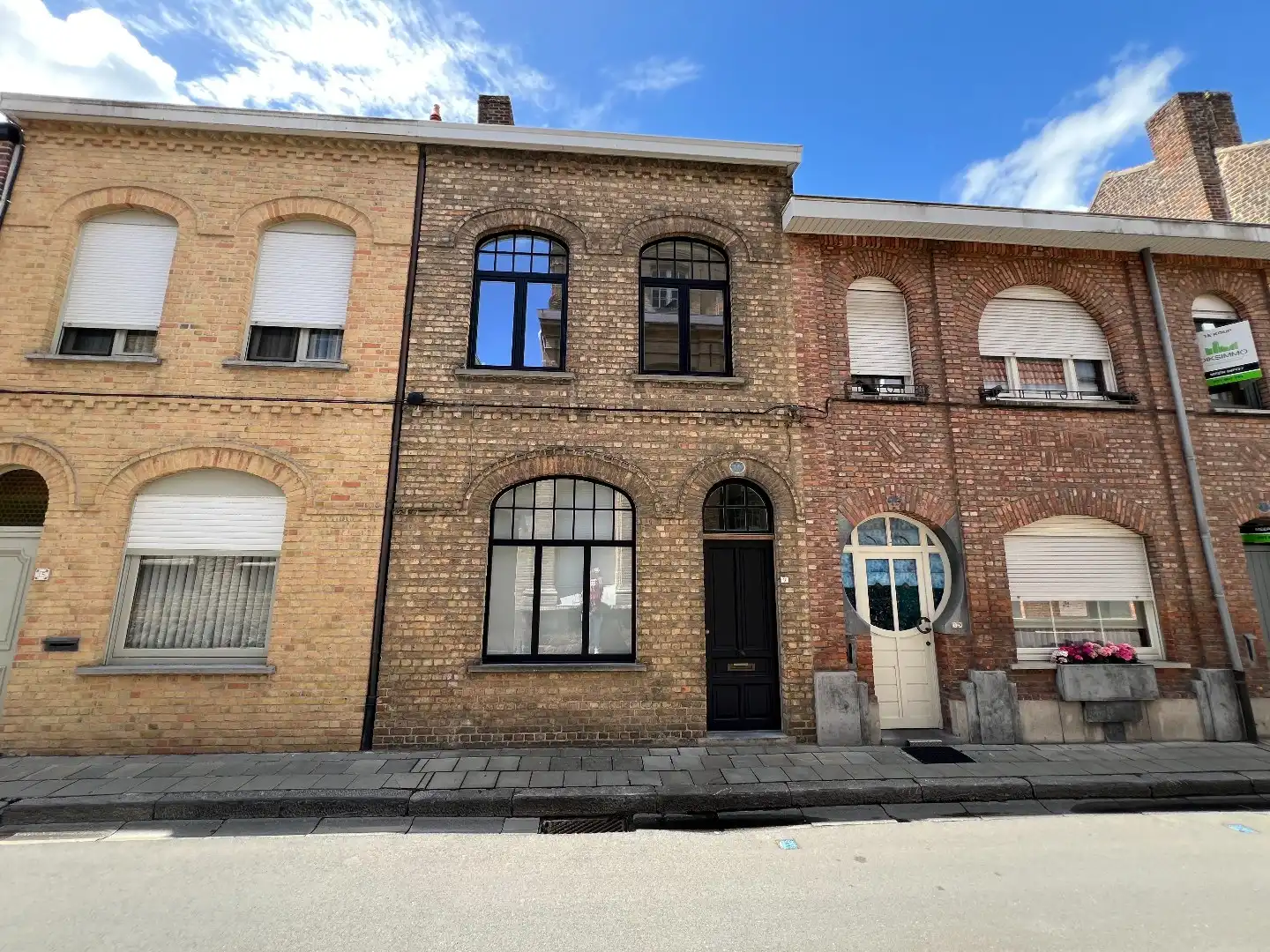 Charmante, gezellige woning met 2 slaapkamers en stadstuin in hartje Ieper foto 2