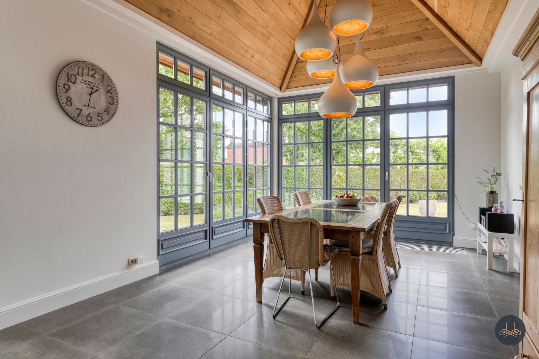 Exclusieve prachtig afgewerkte pastorijwoning met grote tuin foto 11