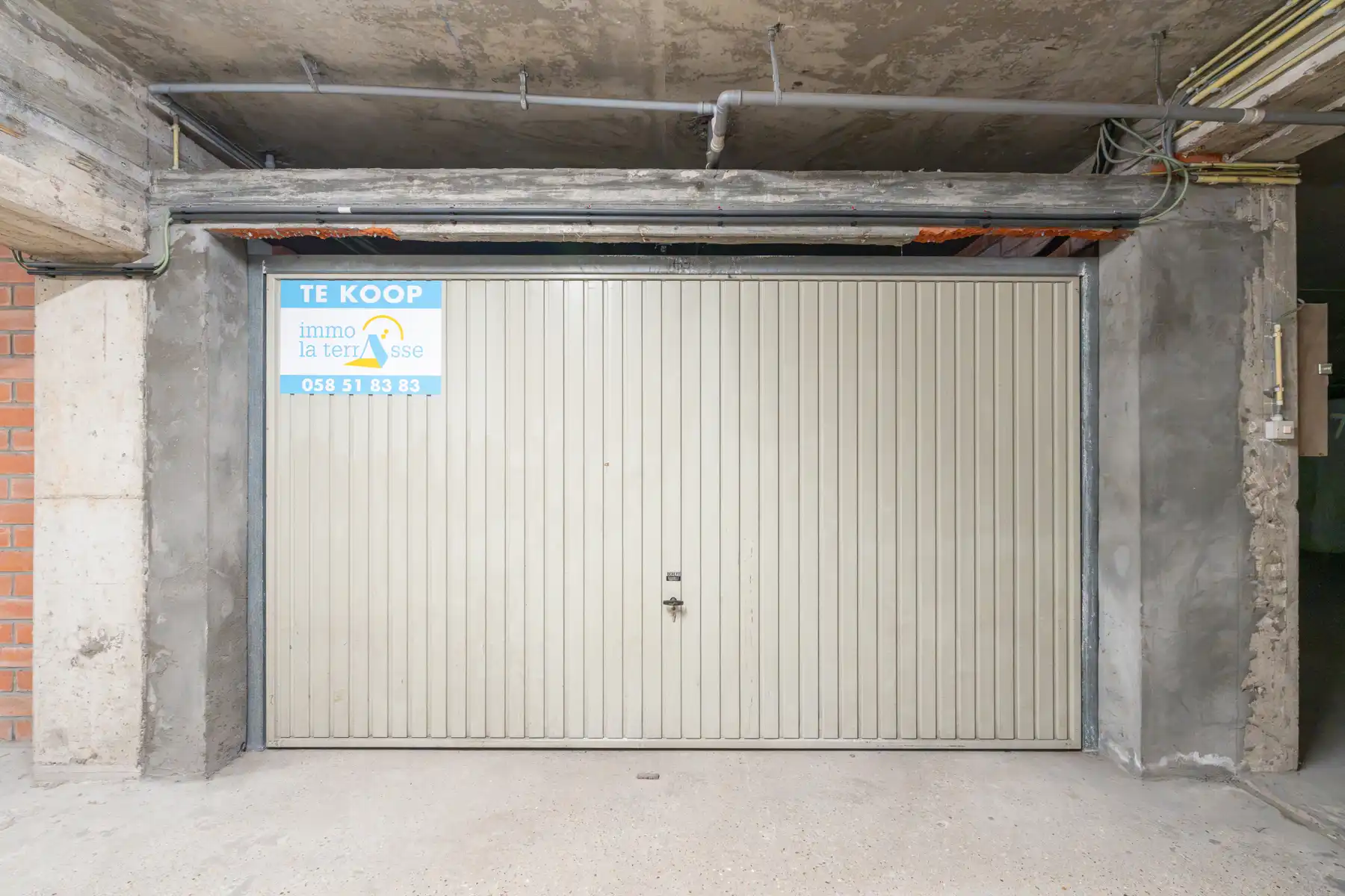 Gesloten garagebox vlakbij zee foto 6