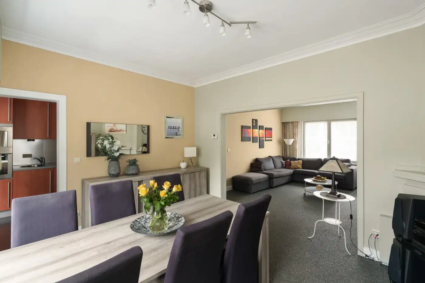 Verrassend ruime, instapklare woning met 3 slpk. en zuid-west koertje foto 7