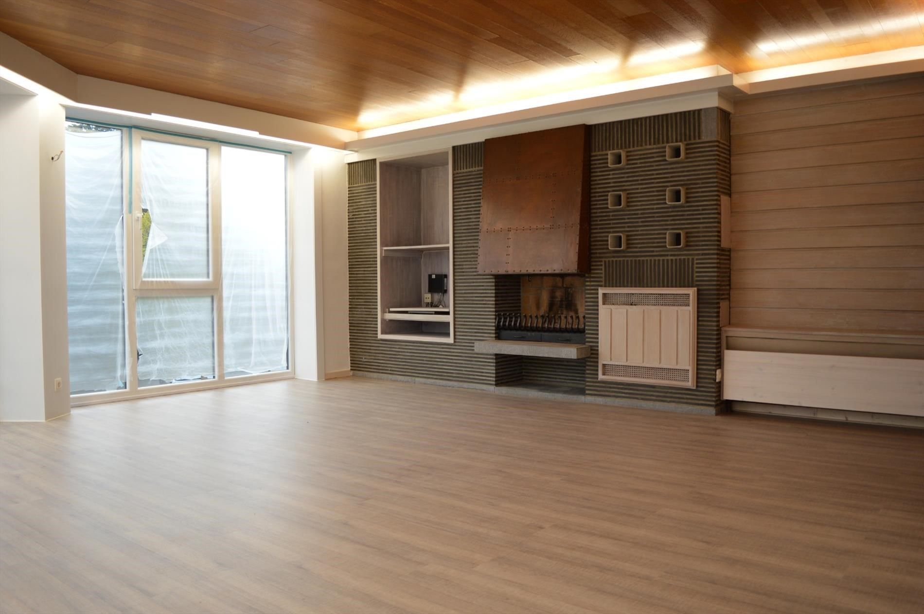 Centraal gelegen 3 slaapkamerappartement met terras foto 2