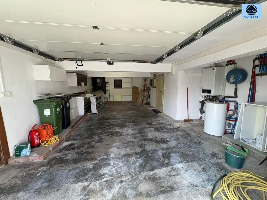 APPARTEMENT MET MAGAZIJN GELEGEN IN KMO ZONE foto 8