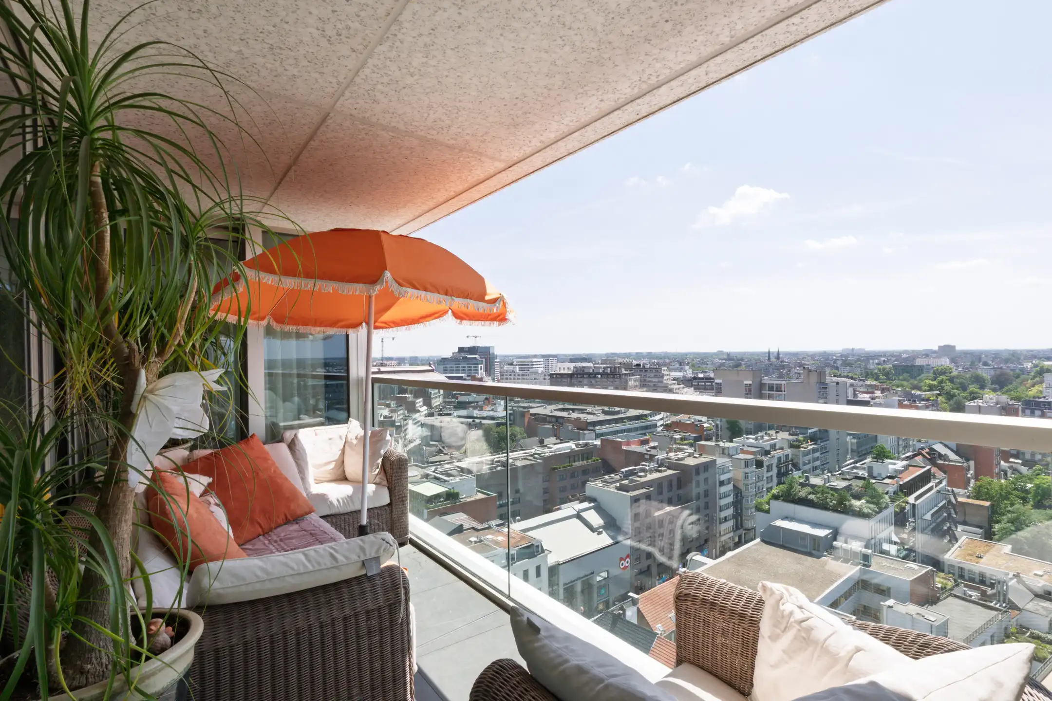 ANTWERPEN CENTRUM - Hoekappartement met panoramisch zicht foto 18
