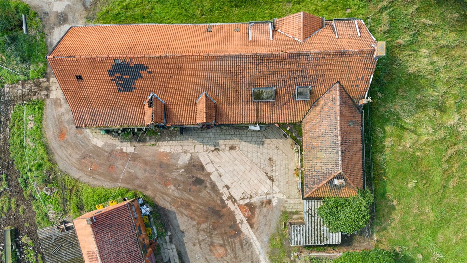 Boerderij met iets meer dan 38ha grond foto 34