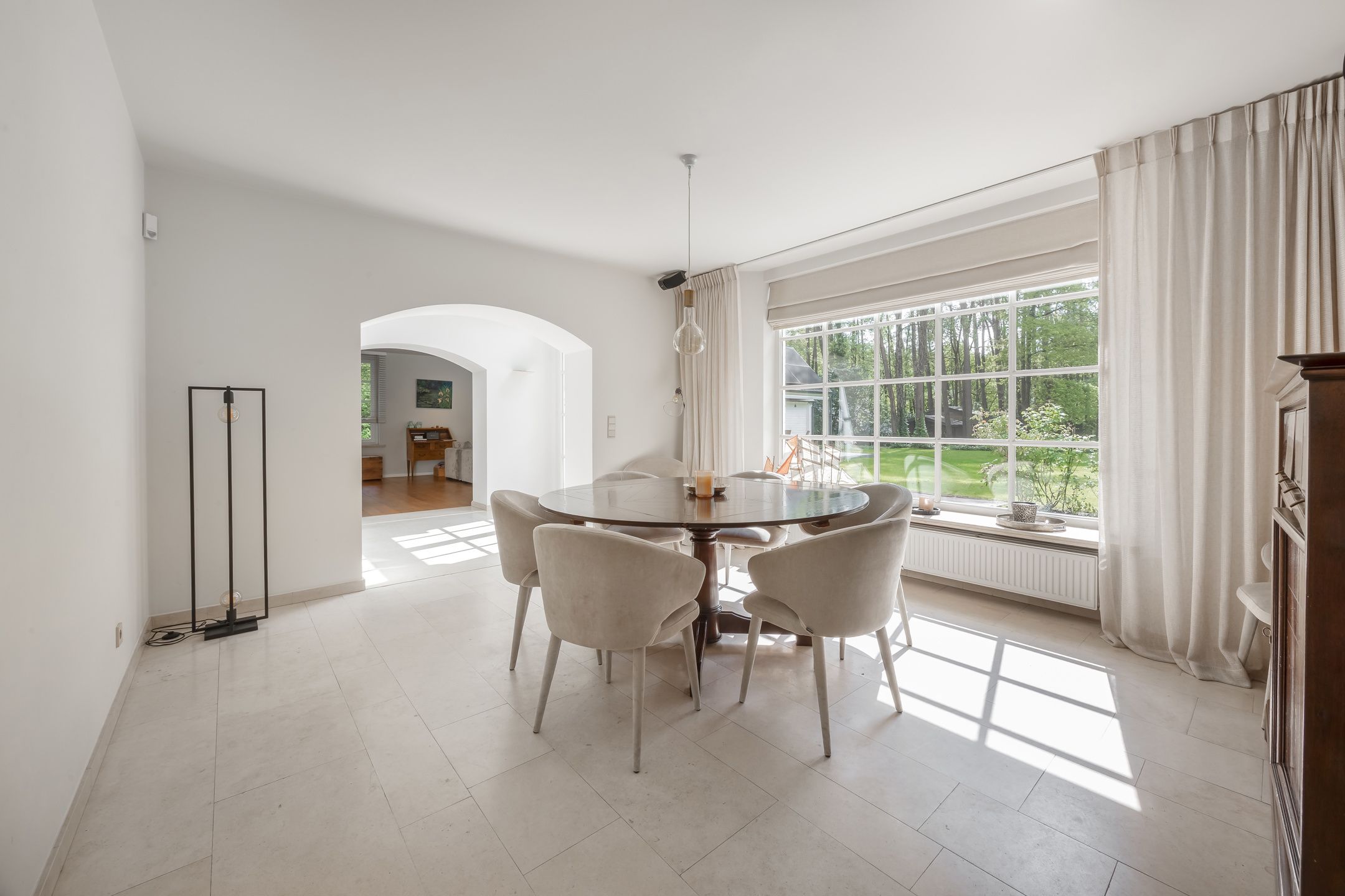 Stijlvolle villa met prachtige tuin op royaal perceel foto 12