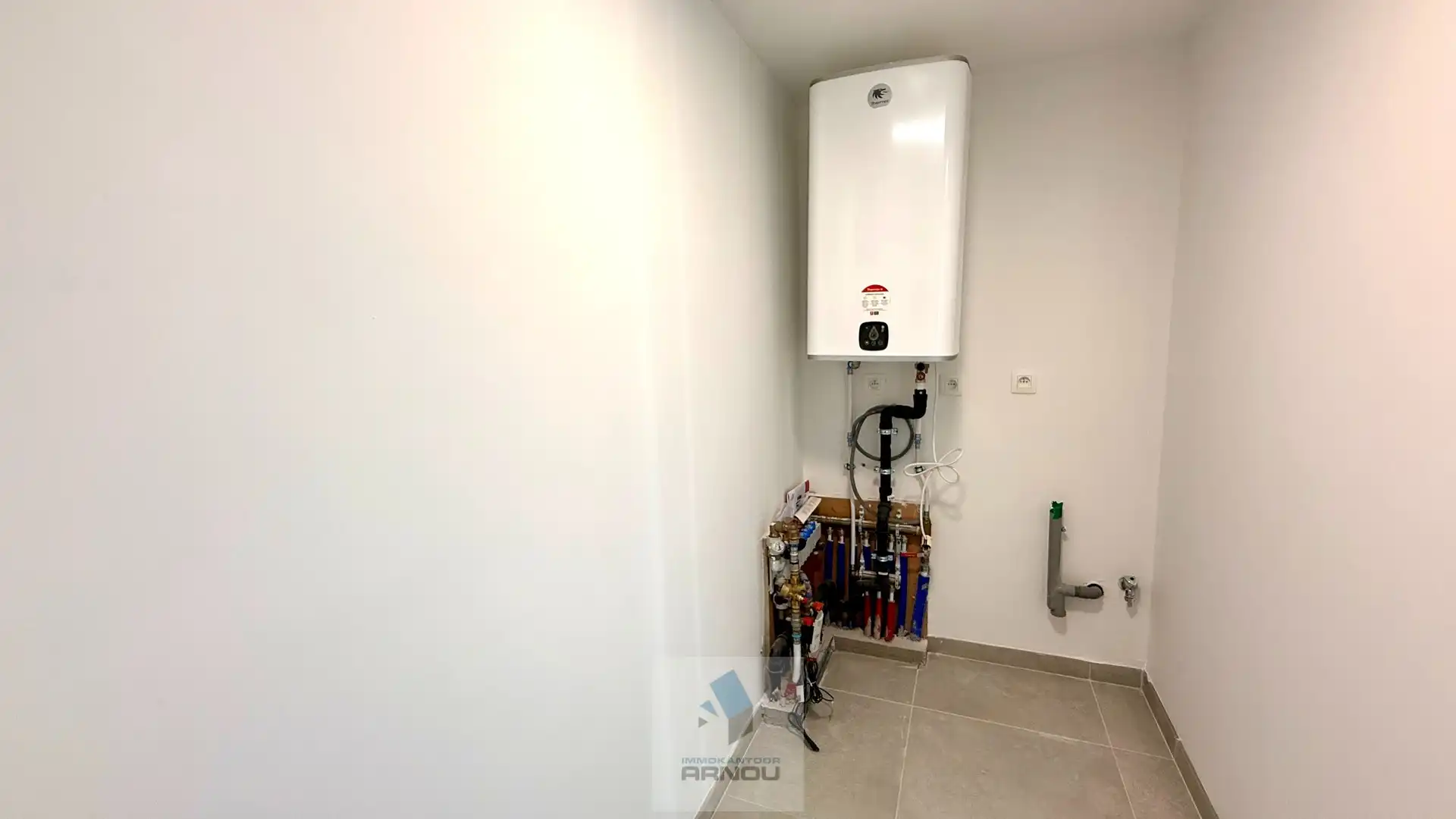 Lichtrijke nieuwbouw penthouse met twee slaapkamers en met twee ruime terrassen foto 12