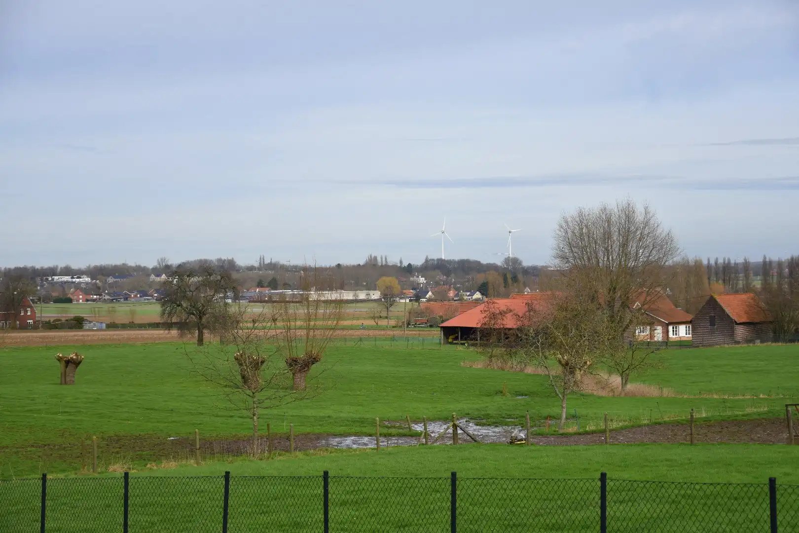 Te renoveren eigendom met héél veel potentieel in Bellegem-centrum foto 11
