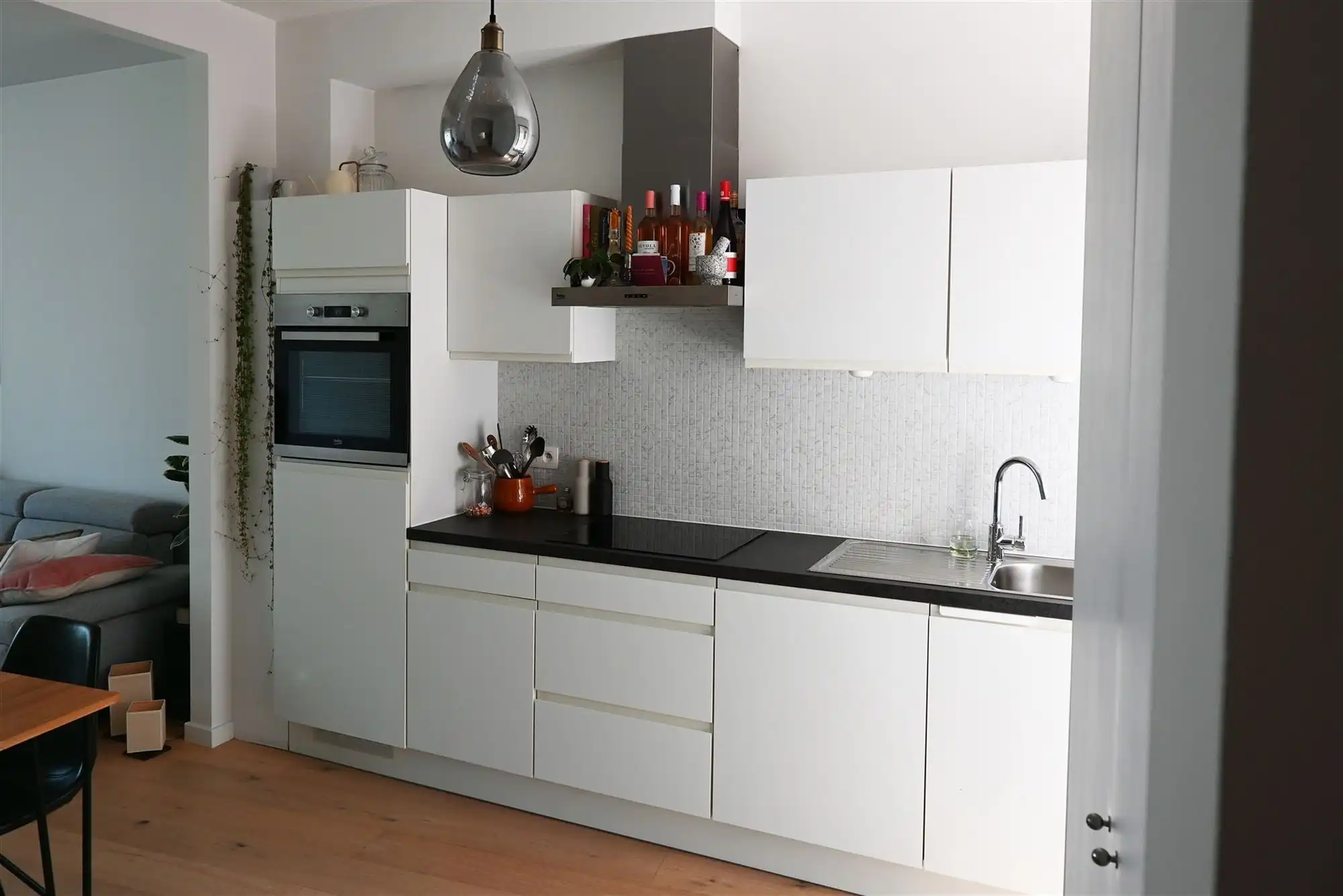 Modern en lichtrijk 1-slaapkamer appartement in Mortsel foto 7