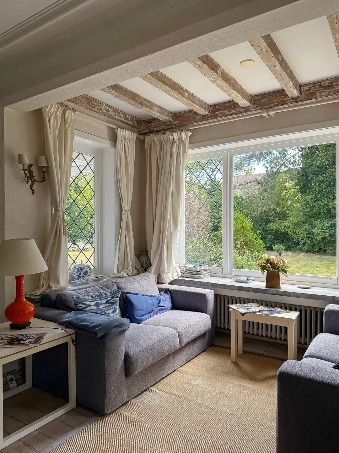 Karaktervolle villa met uitzonderlijk potentieel -TOPLOCATIE foto 14