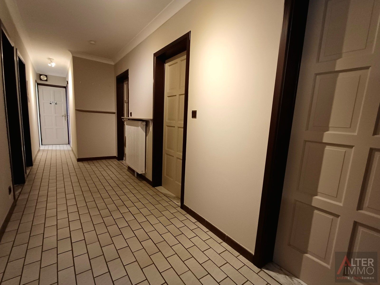 Instapklare woning, 3/4 slpks, ruime zolder en royale garage! foto 12