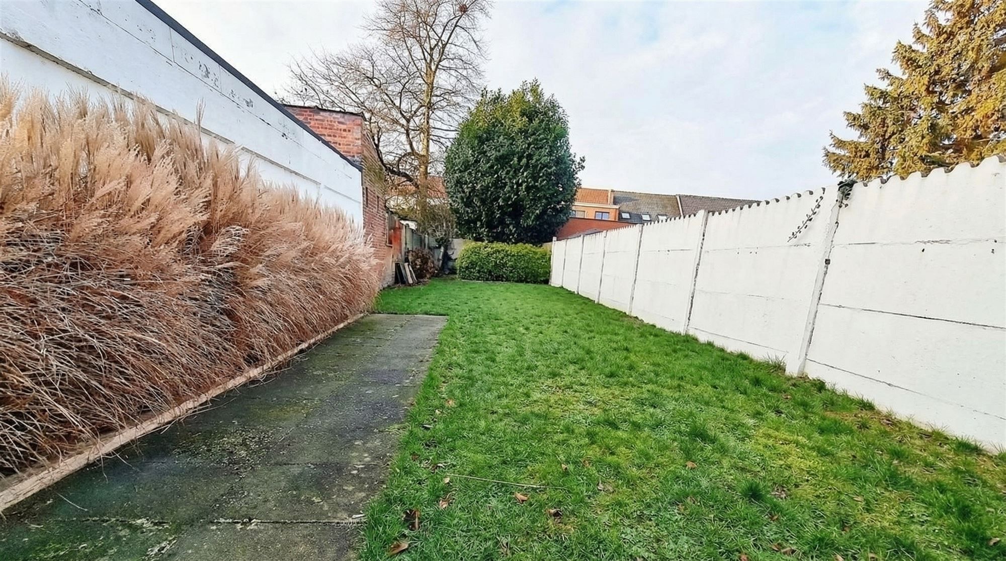 Volledig instapklaar handelspand met woonst foto 16