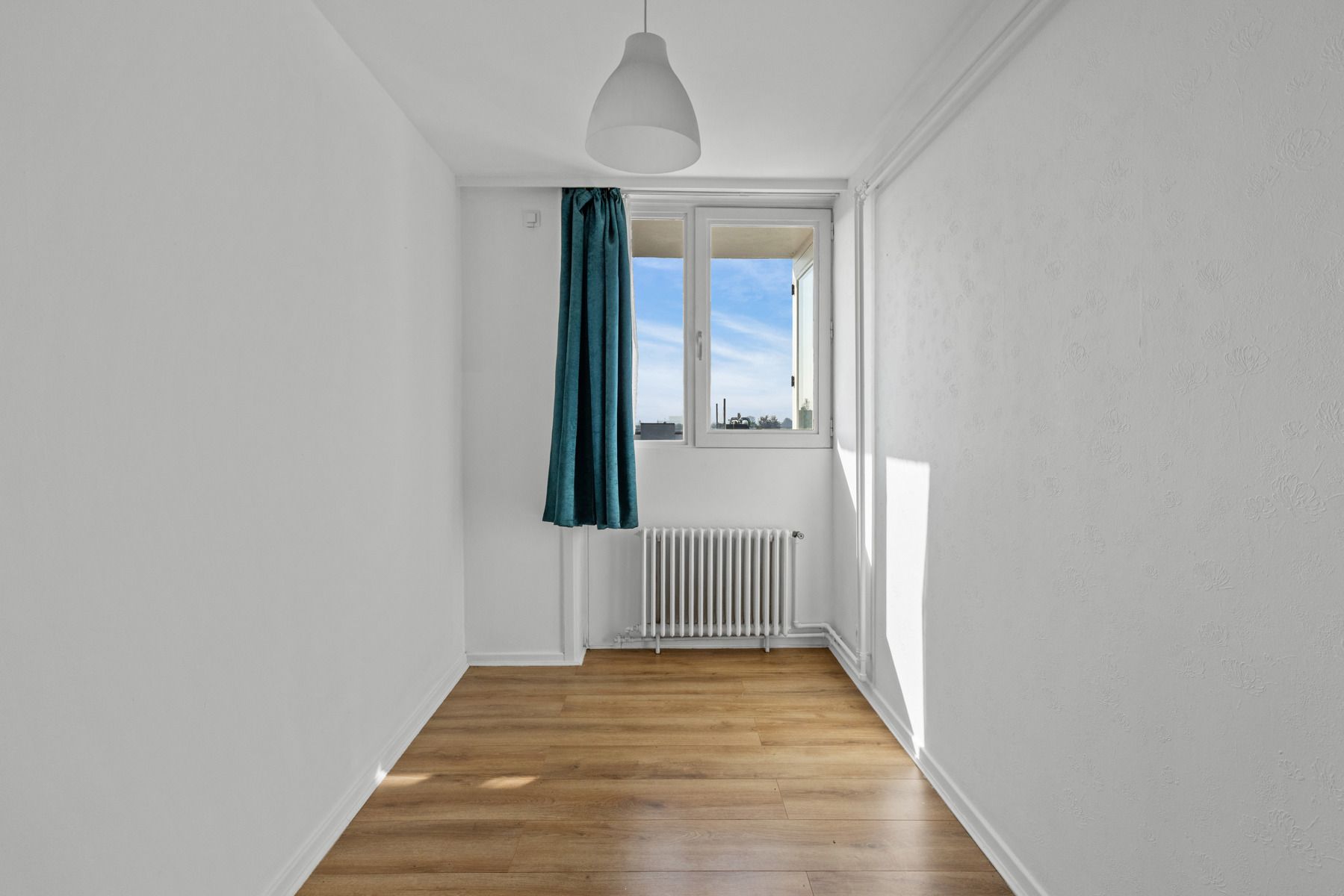 Centraal gelegen appartement met 2 slaapkamers en garage. foto 9