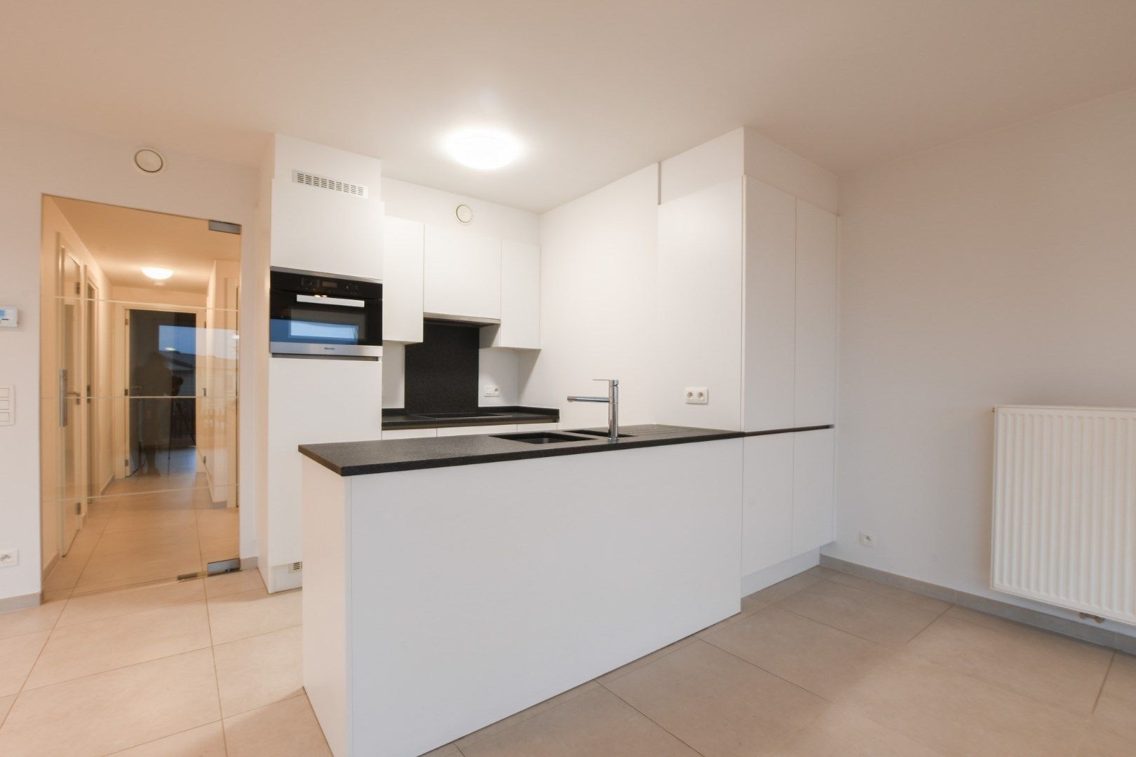 Gelijkvloers appartement te huur met 2 slaapkamers en ruime tuin!  foto 5