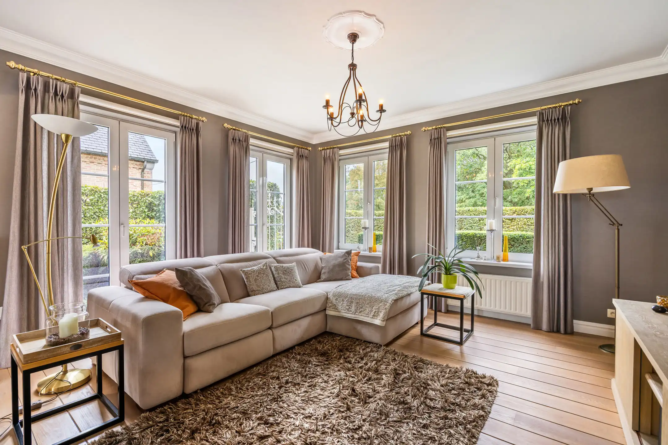 Exclusieve villa met zonnige tuin in Mal foto 9