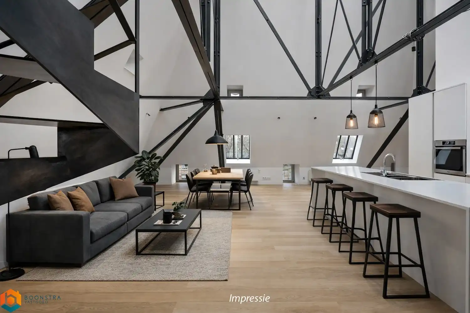 Ruimtelijke industriële loft (+/- 194 m²) met 3 slpkrs foto {{pictureIndex}}