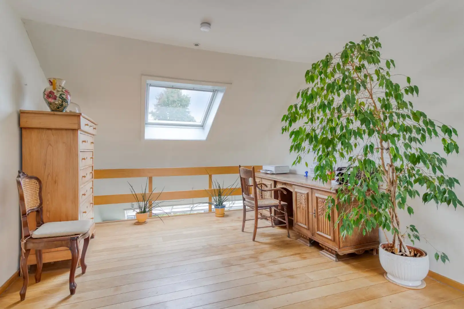 Prachtige, unieke woning met mooie tuin in het centrum van Wevelgem! foto 12