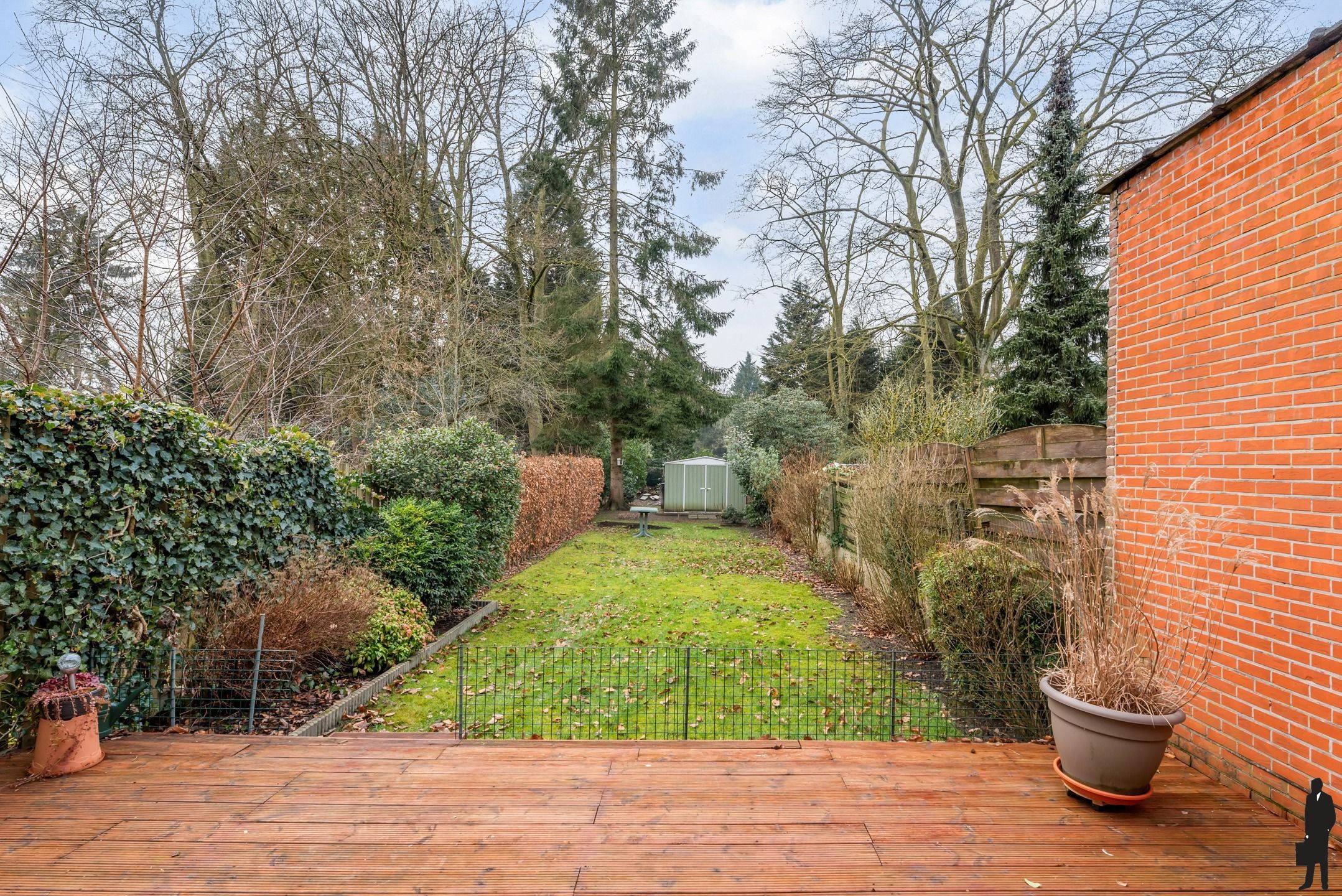 Te renoveren ruime bel-etagewoning op ca. 315 m² met veel potentieel en diepe besloten tuin! foto 11