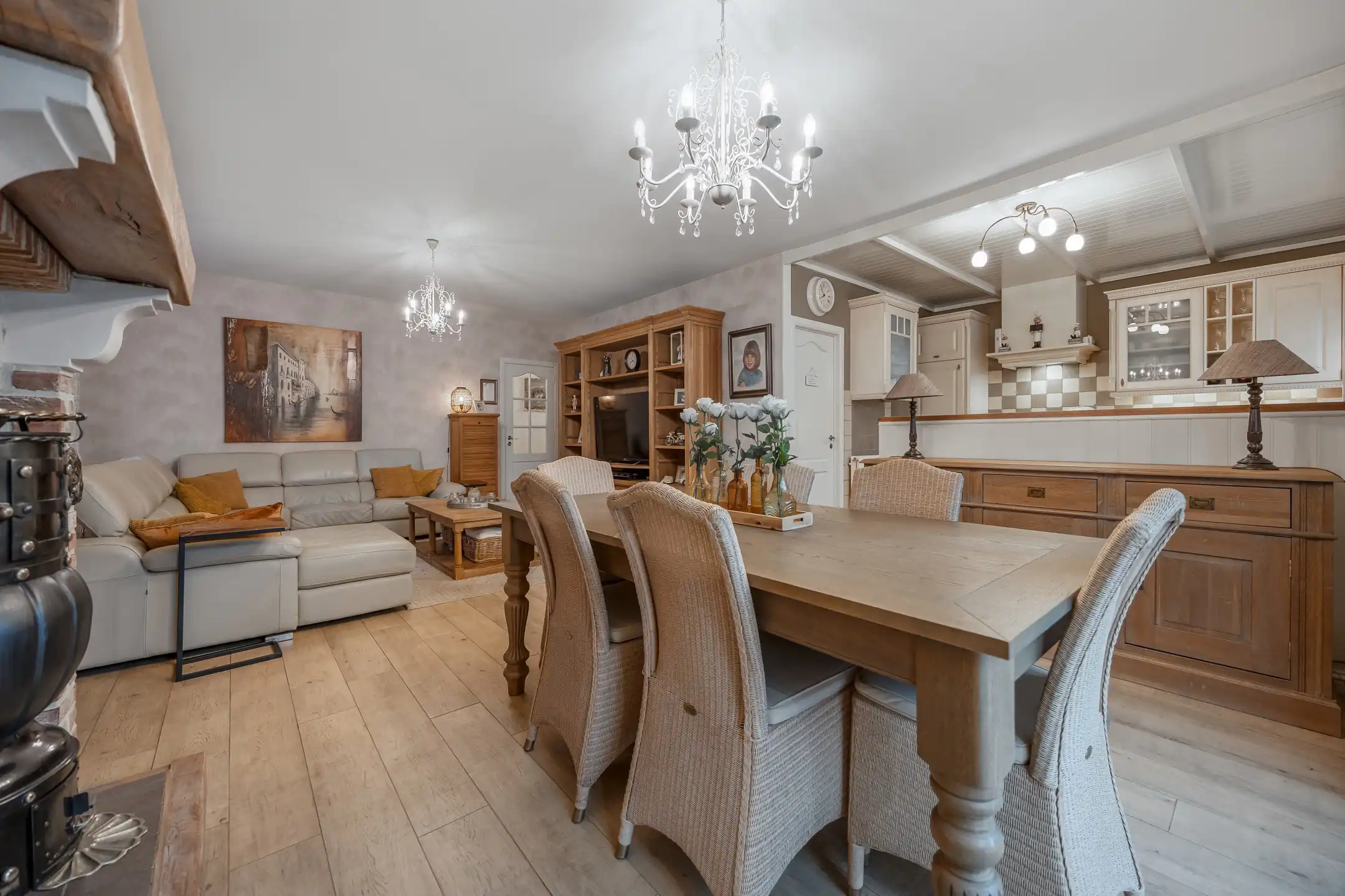 Instapklare woning in doodlopende straat nabij centrum foto 9