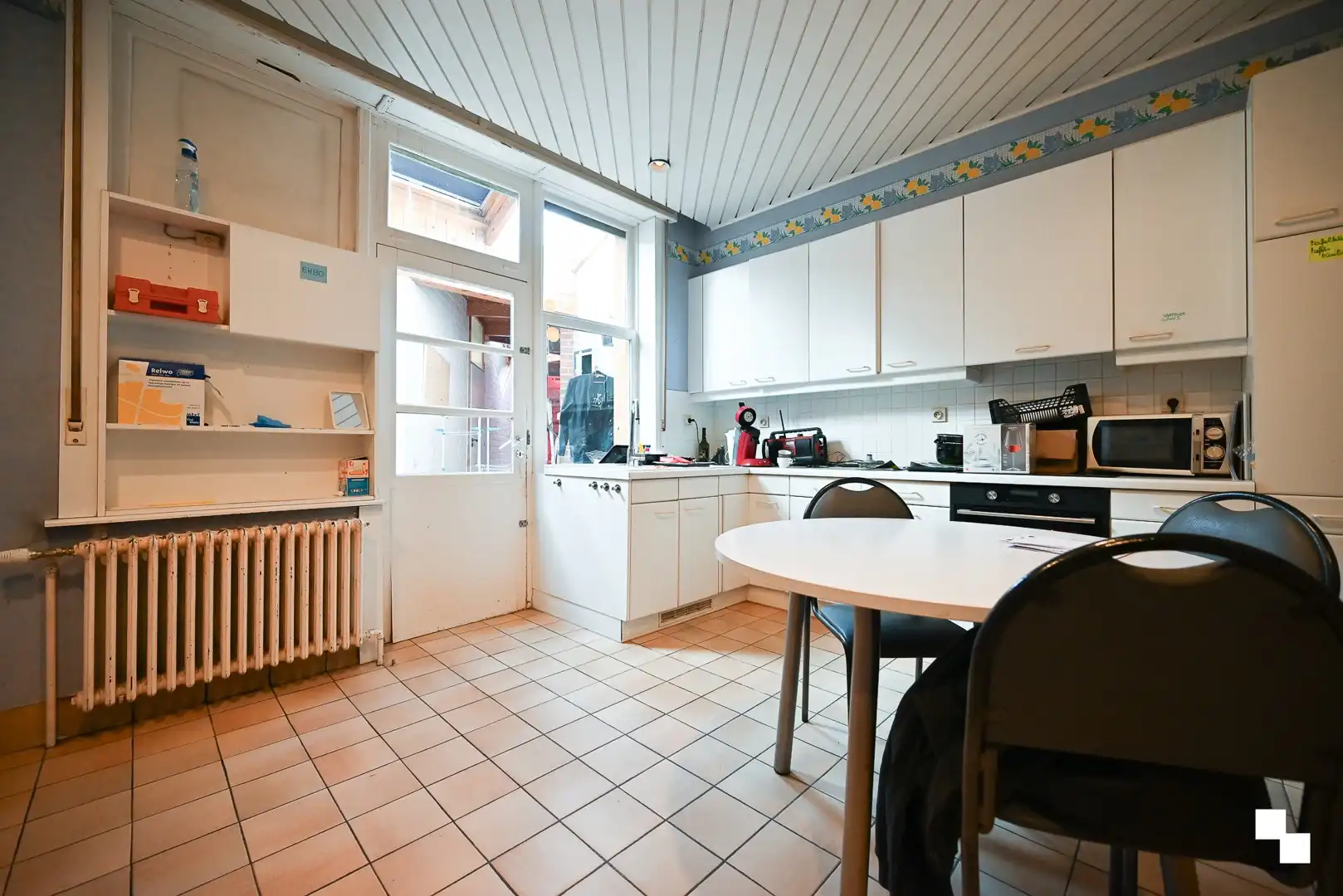 Instapklare slagerij met woonst te Sint-Eloois-Winkel (Ledegem) foto 11